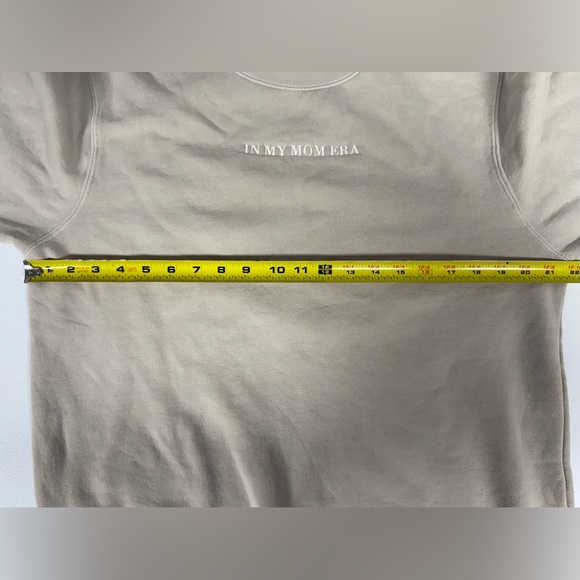 In My Mom Era Pullover Cream Sweatshirt Embroidered Crewneck Women Medium - Picture 8 of 11